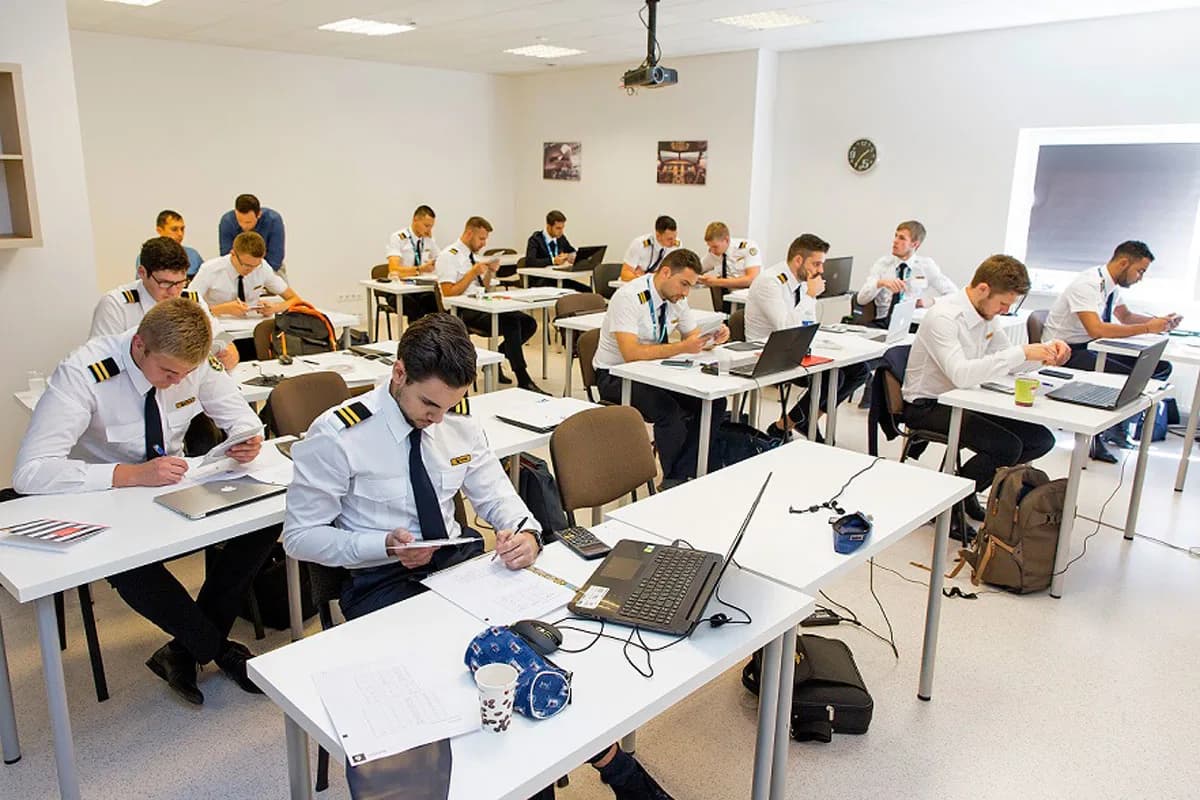 A Complete Guide to DGCA Ground Classes in India: Subjects, Duration, and Benefits
